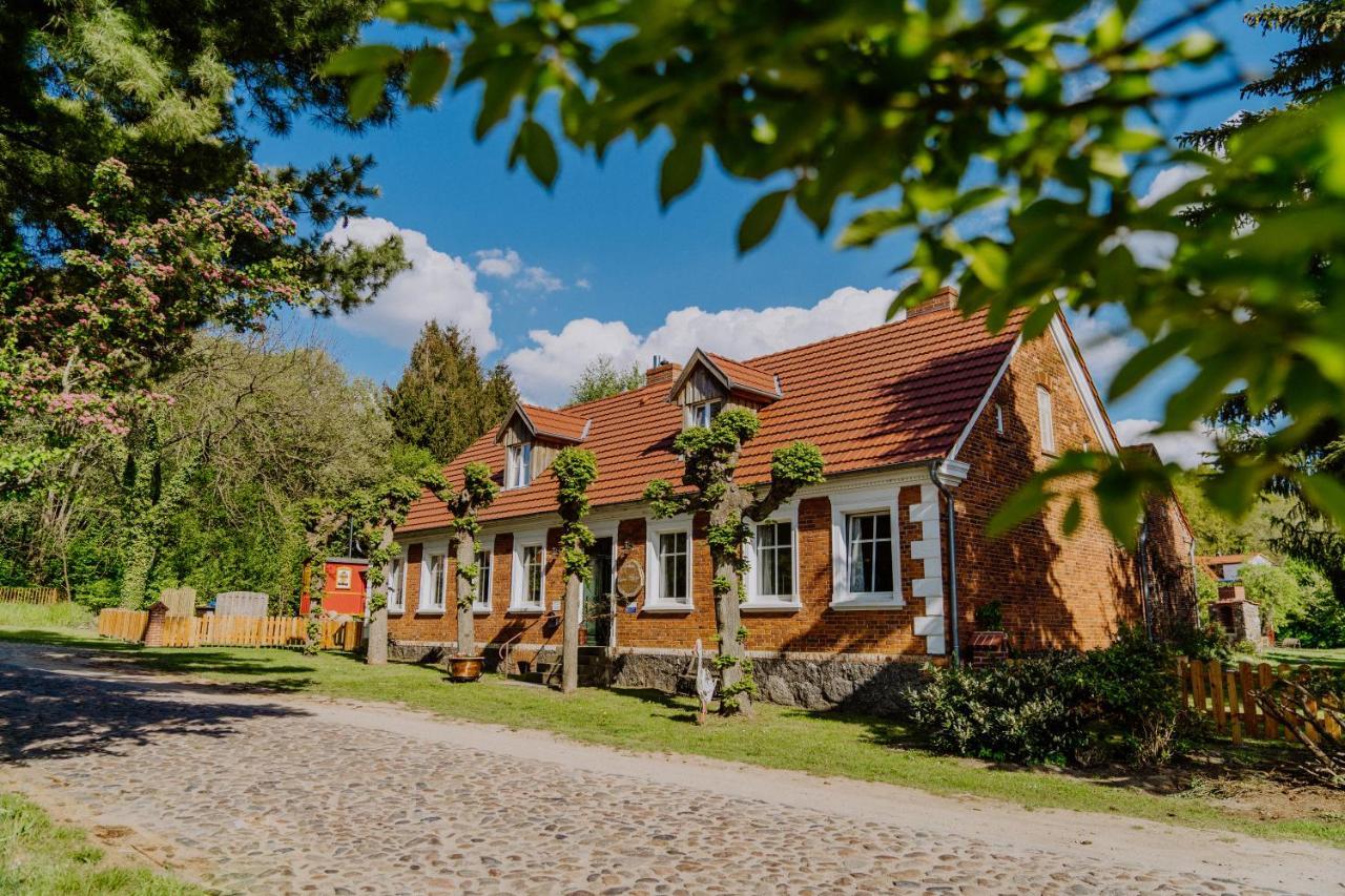 Landhaus Goldene Gans Gross Pankow  Екстер'єр фото