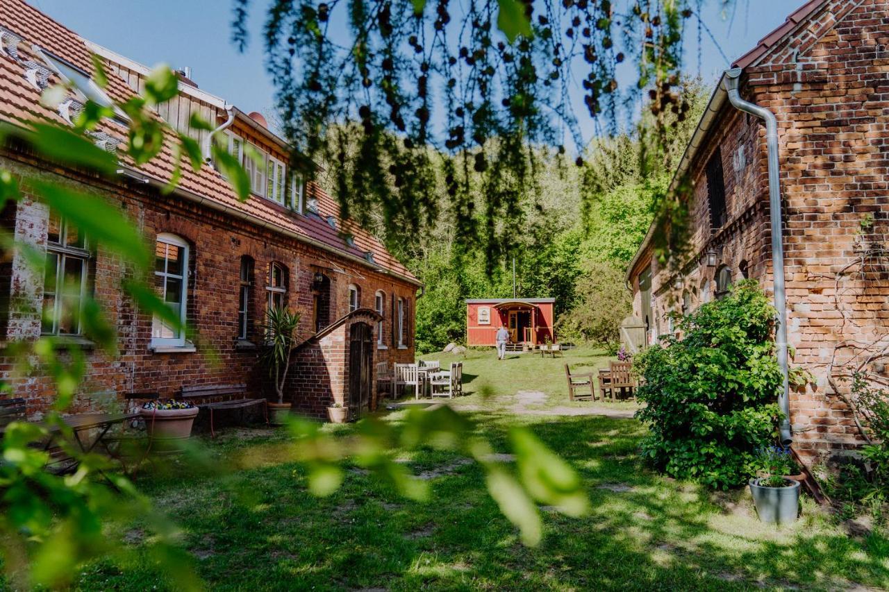 Landhaus Goldene Gans Gross Pankow  Екстер'єр фото