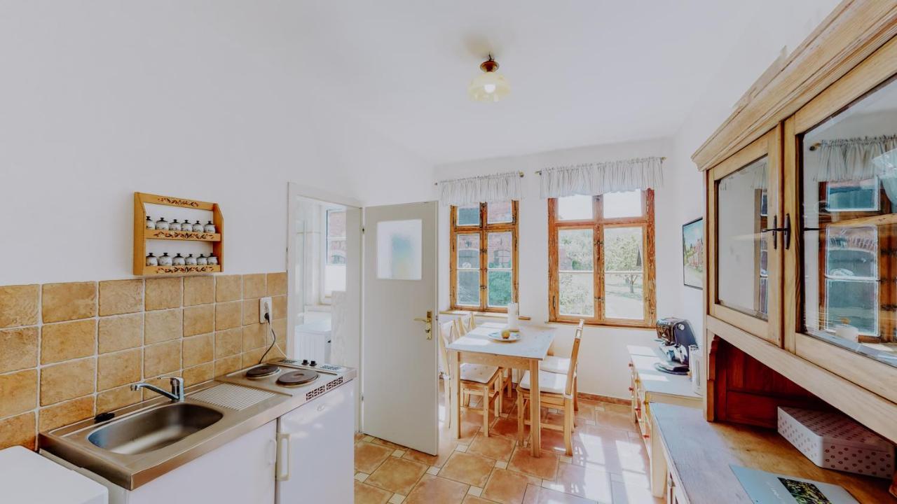 Landhaus Goldene Gans Gross Pankow  Екстер'єр фото
