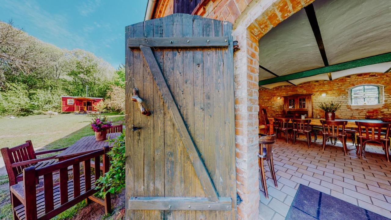 Landhaus Goldene Gans Gross Pankow  Екстер'єр фото